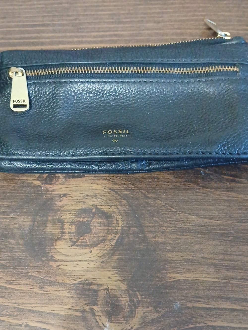 Fossil Black Leather Zip Clutch with Gold Hardware Cow Hide